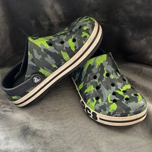 CROCS camouflage size J 2